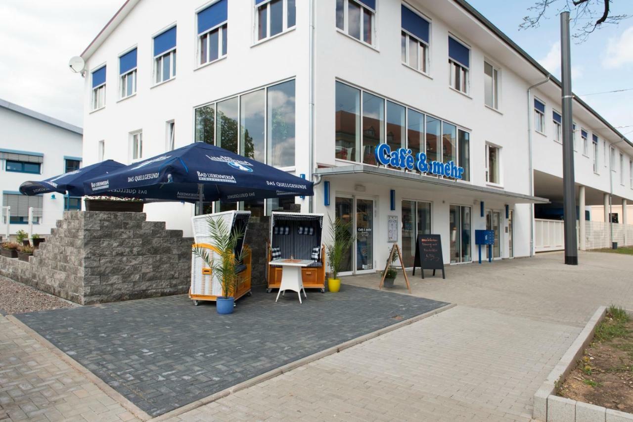 Cafe & Mehr Hotel Halle  Bagian luar foto